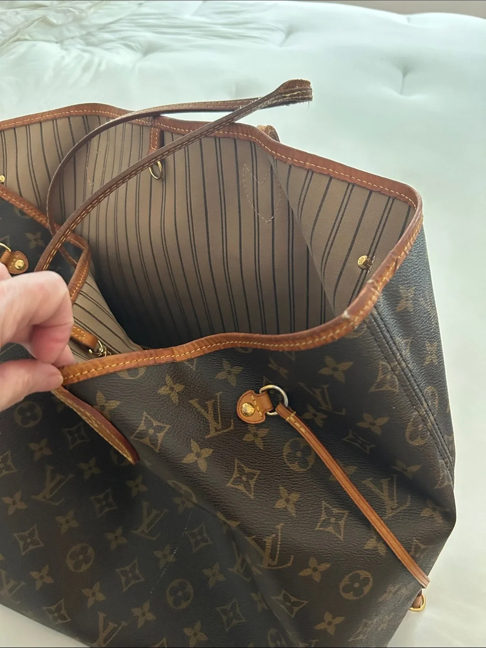Authentic Louis Vuitton Monogram Tote Neverfull in Brown with Tan Trim